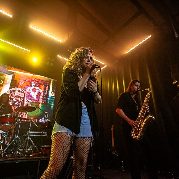 Stormland, Mother snake, Swett