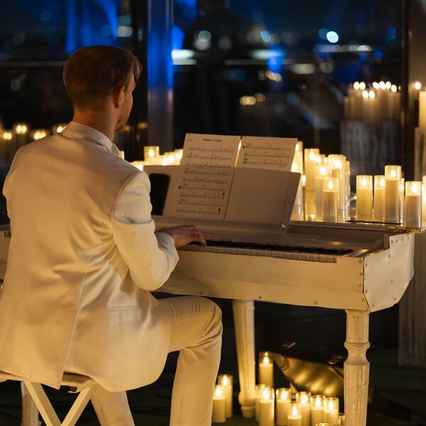 Магия свечей. Романтическая неоклассика при свечах