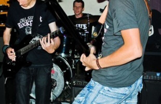 LARION. Из недавнего.