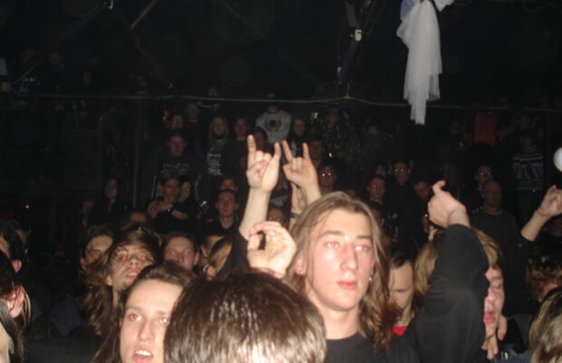 Россия, Воронеж, 2007. Паб "Сто ручьев"