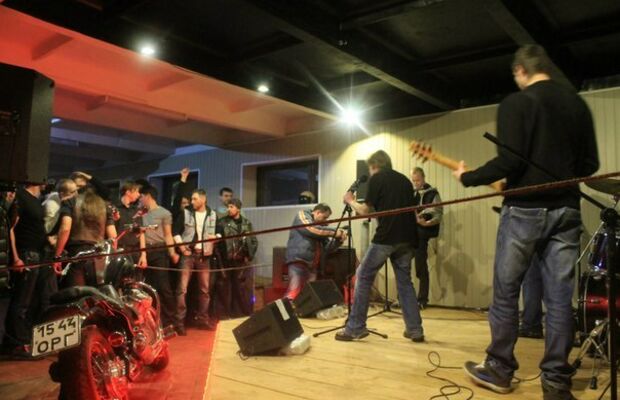 Ночная трость выступление в клубе FREEDOM 14.12.2013