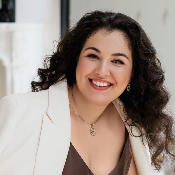 Симфонический оркестр и Альбина Латипова