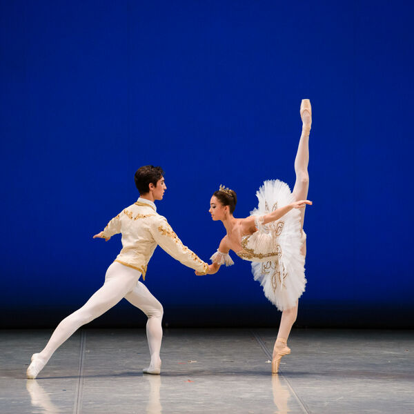 Первый тур конкурса «Арабеск»