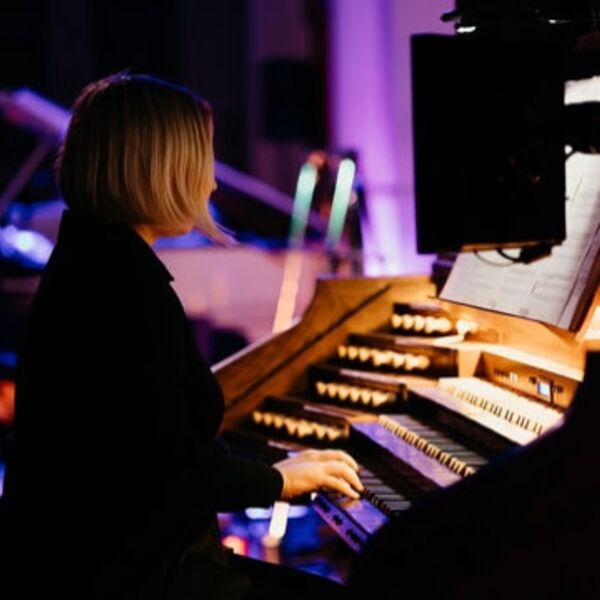 Концерт для трех органов при свечах «От Баха до «Linkin Park»