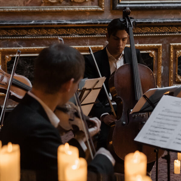 Магия свечей. От Вивальди до Jingle Bells