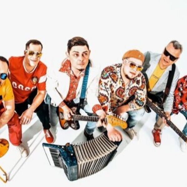 Оторвёмся по-питерски с рви меха оркестром!