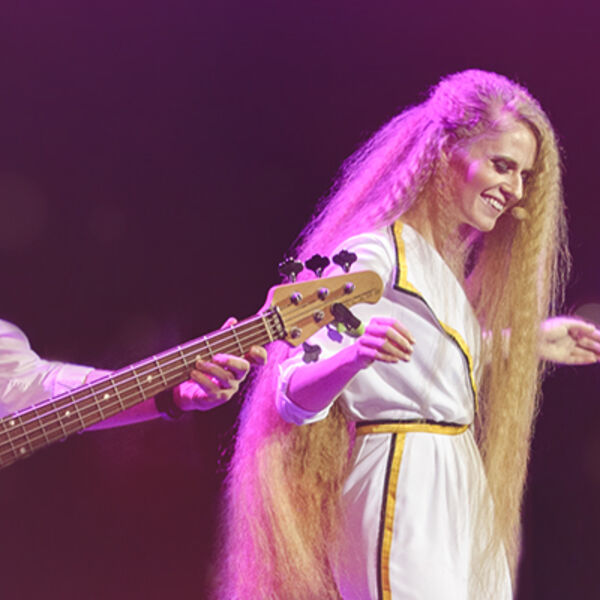 Elena Et Les Garçons: «7 языков весны»