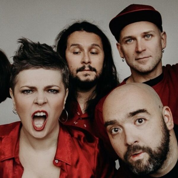 Ольга Олейникова и Emergency Band