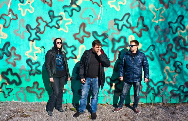 Первая официальная фотосессия группы