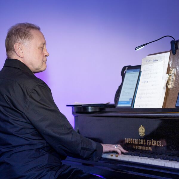 Илья Гончаров. Женский образ Серебряного века