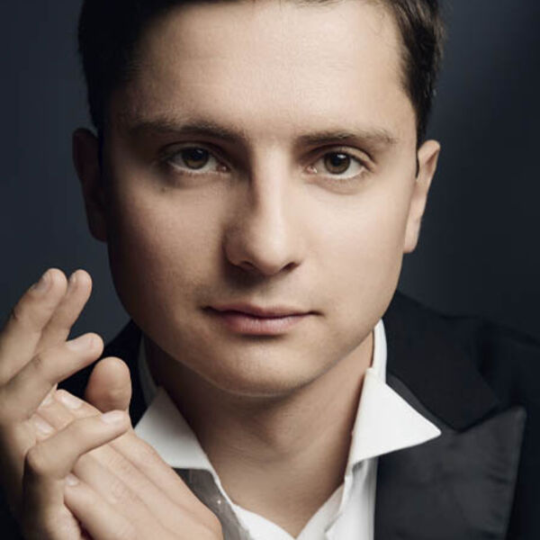 «Грезы любви» Фортепианный вечер Николая Кузнецова к 8 марта