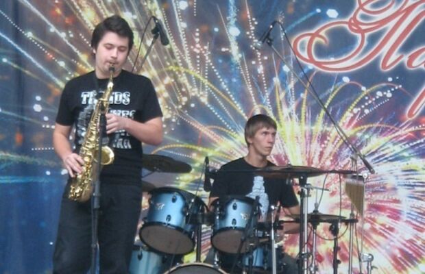 Главная дорога "Рок-н-ролл уходящего лета"