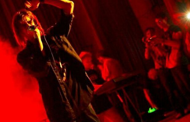 Краткий фоторепортаж о поездке гр."Чернозём" в академгородок Новосибирска на концерт памяти И.Ф.Летова