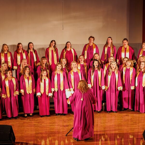 Весна, джаз, хор: Spring & Swing