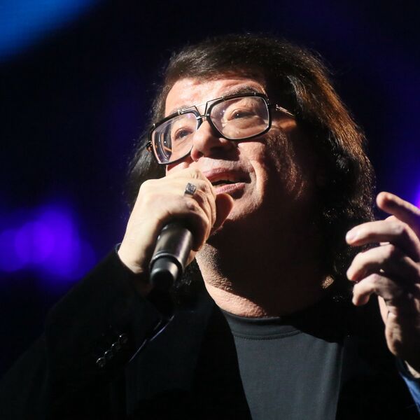 Игорь Корнелюк