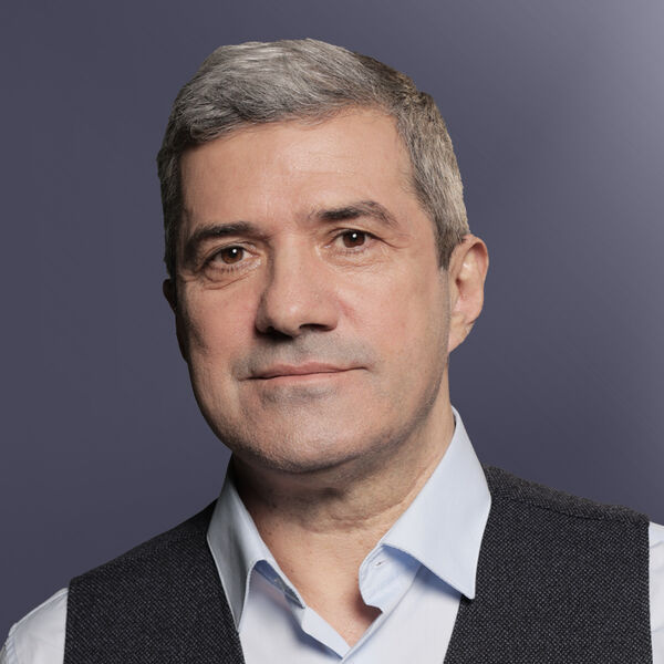 Михаил Шахназаров