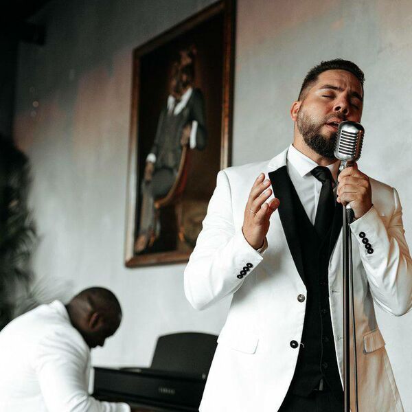 Andrew McFadden. Christmas in New York