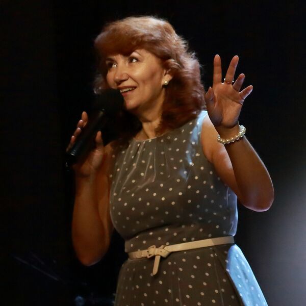 Пока часы двенадцать бьют