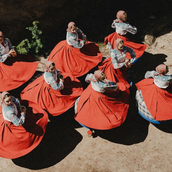 Все народы в гости к нам!