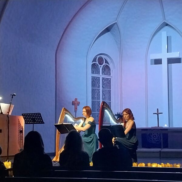 Кельтские арфы при свечах