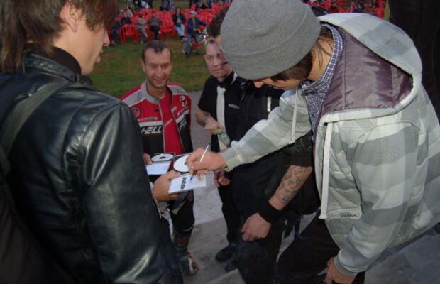 Выступление в Малаховке и на фестивале "Мотовторжение 2011" (24.09.11.)