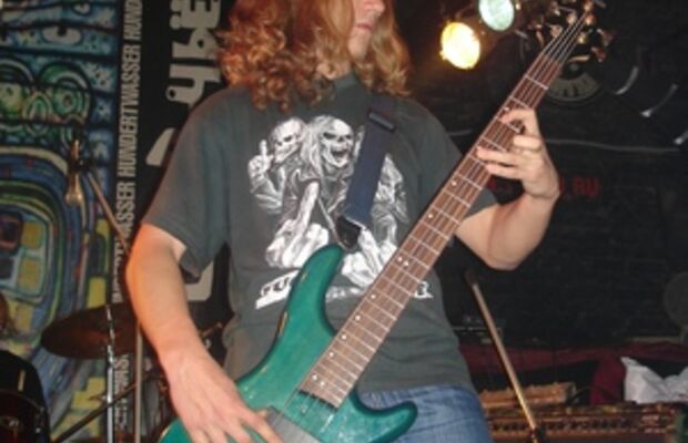 Россия, Воронеж, 2007. Паб "Сто ручьев"