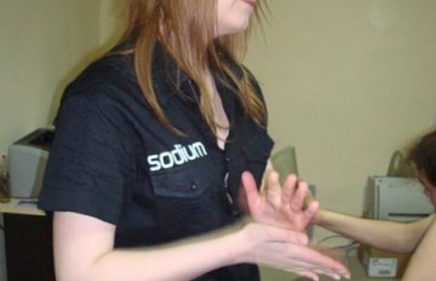 За кулисами