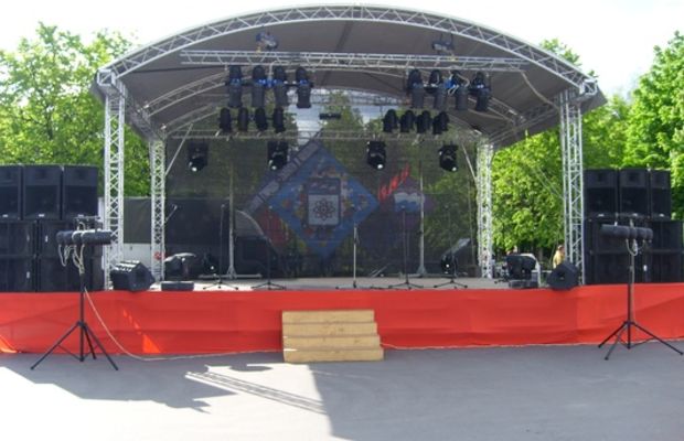 Stage installation 4