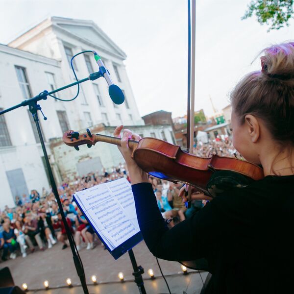 Концерт у моря. Рок с симфоническим оркестром