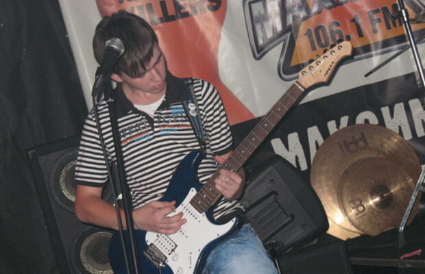 Концерт в арт-клубе ВЫХОД И группа 12 Месяцев!!!