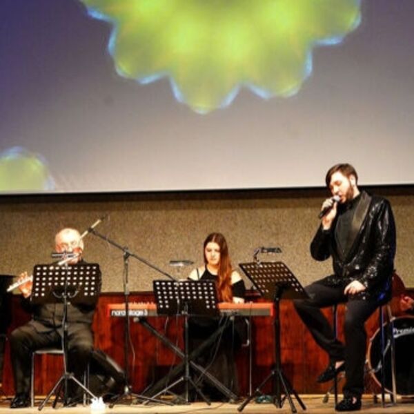 Хиты зарубежной эстрады. МАИС