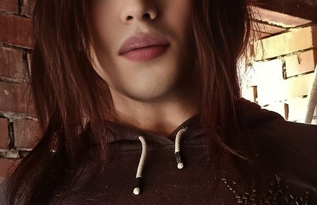 Slava Volk Певец