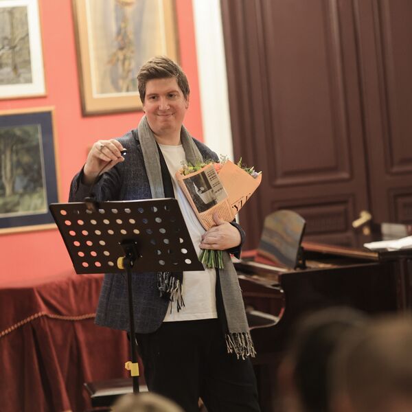 Квартирник по-французски при свечах