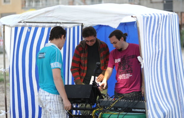 Морской прилив 2011