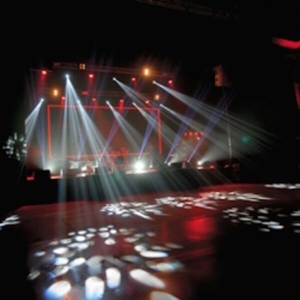 Да, брови выщипала!