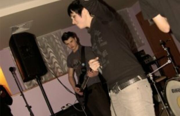 17.12.09 - концерт в г.Заволжье, кафе "Вернисаж"