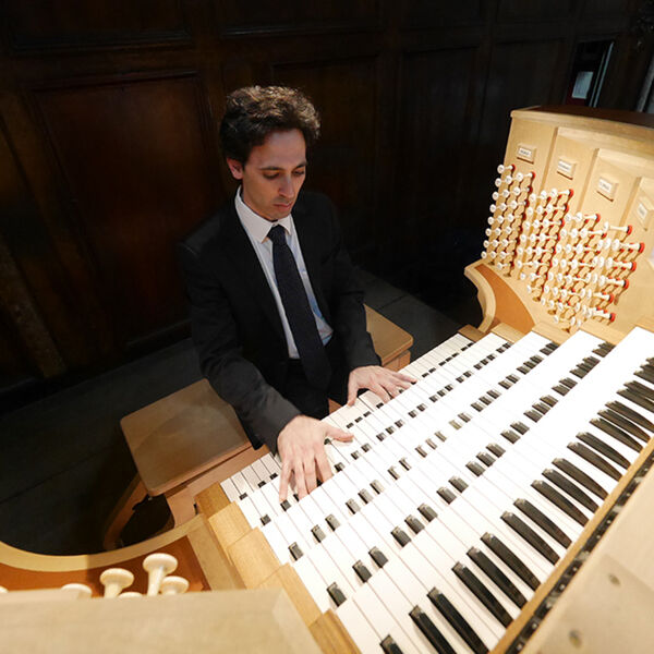 Венсан Дюбуа. Посвящение собору Парижской Богоматери