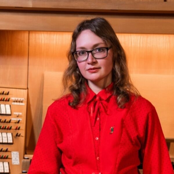 Играют молодые органисты