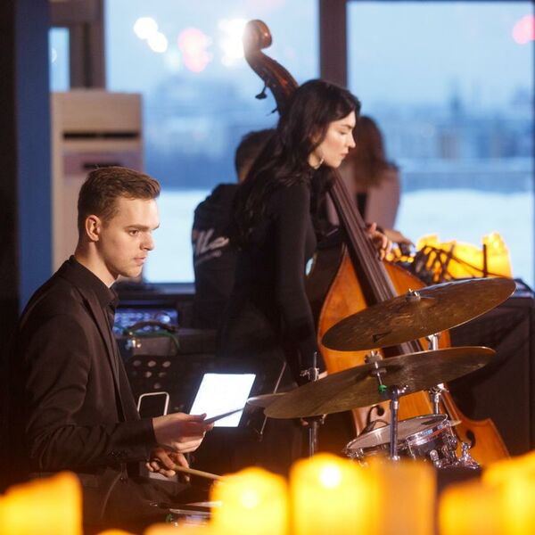 Французский джаз на панорамной крыше!