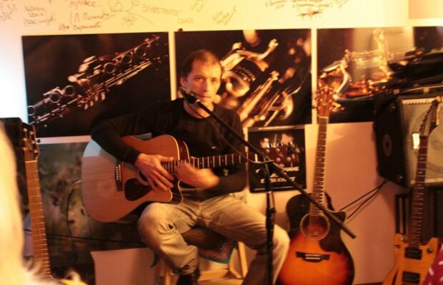 Концерт - акустика: чайная - "Иван Чай"