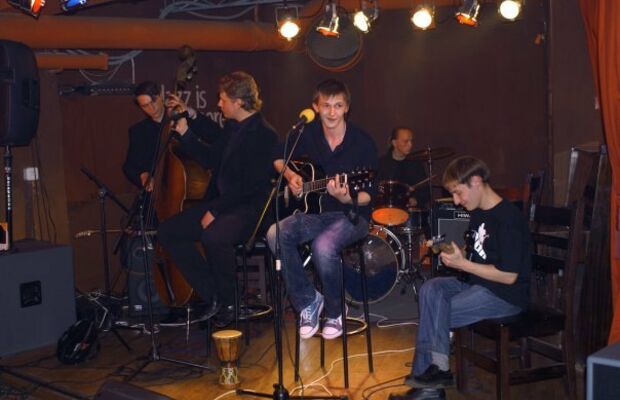 "Пока не кончиться Джаз"