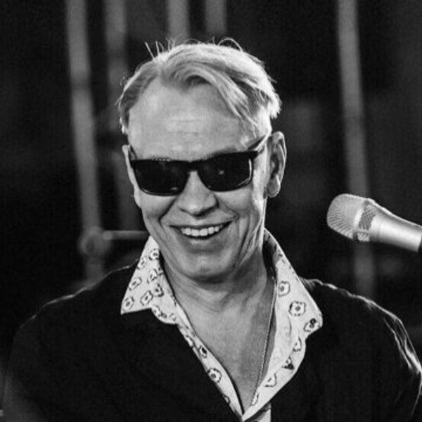 Концерт Александра Ф. Скляра и «Ва-Банкъ»