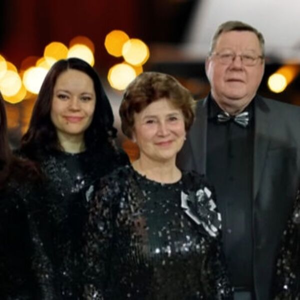 «Ave, Mozart!» Театр фортепианной импровизации «Импровиз-рояль»