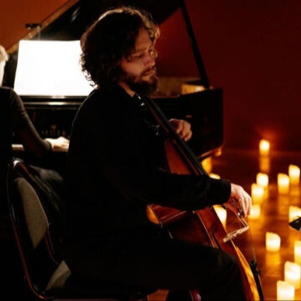 Шедевры Миядзаки и Хисаиси при свечах