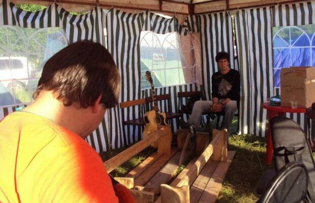 загадочная, странная, актуальня группа «ПлюS 800»