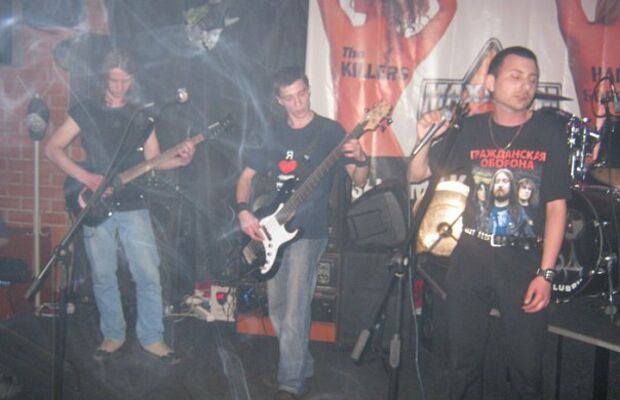 12.05.2010 - Выступление в арт-клубе "Выход".