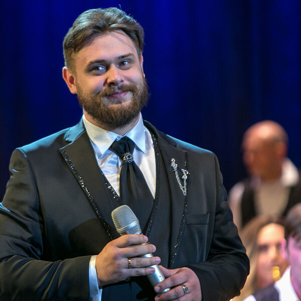 Не меркнет памяти свеча