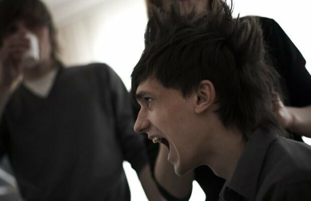 Узнай меня - открой на стук