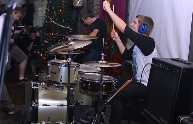 4.12 live at Tihuana Pub, St. Oskol