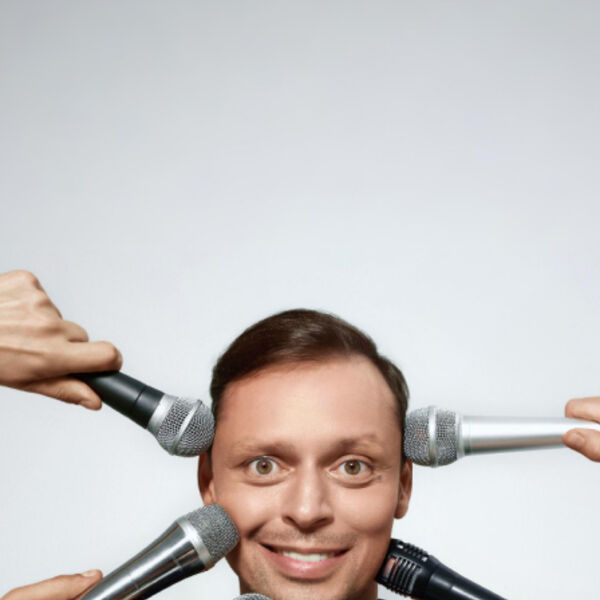 Виктор Комаров